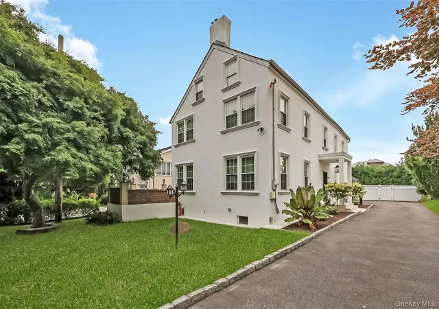 Photo 2 of Single family home for sale at 211 147th Street, New York, NY 11357 | MLS# 1043573 | Listing updated on 2026-09-06
