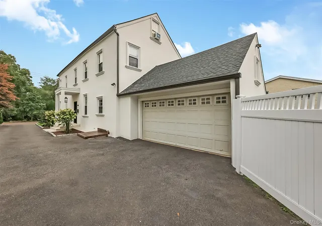 Photo 3 of Single family home for sale at 211 147th Street, New York, NY 11357 | MLS# 1043573 | Listing updated on 2026-09-06
