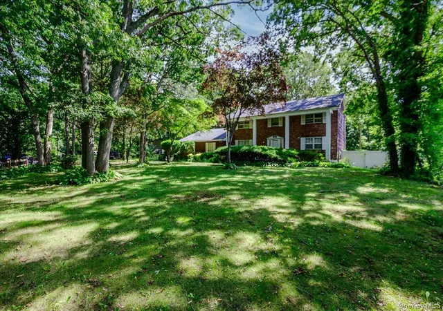 Photo 3 of Single family home for sale at 44 E Half Holw Rd, Huntington, NY 11746 | MLS# 1043601 | Listing updated on 2026-09-20