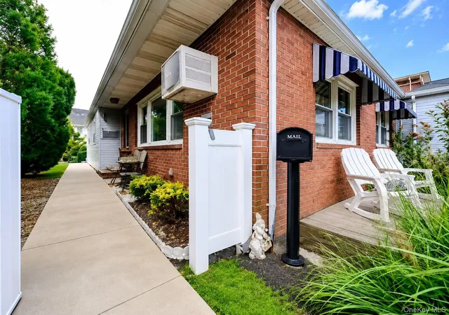 Photo 3 of Sale Pending at 257 Neptune Blvd, Long Beach, NY 11561 | MLS# 1043614 | Listing updated on 2026-09-17