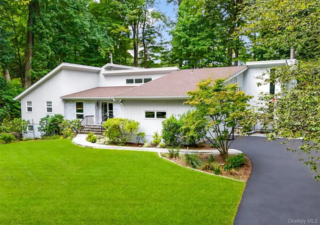 Photo 2 of Mansion for sale at 26 Cecilia Ln, Mount Pleasant, NY 10570 | MLS# 1043619 | Listing updated on 2026-10-06