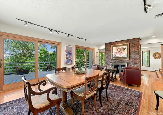 Photo 3 of Single family home for sale at 5 Dock Ct, Brookhaven, NY 11777 | MLS# 1043643 | Listing updated on 2026-10-07