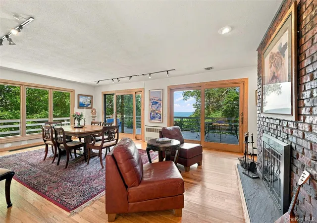 Photo 4 of Single family home for sale at 5 Dock Ct, Brookhaven, NY 11777 | MLS# 1043643 | Listing updated on 2026-10-07