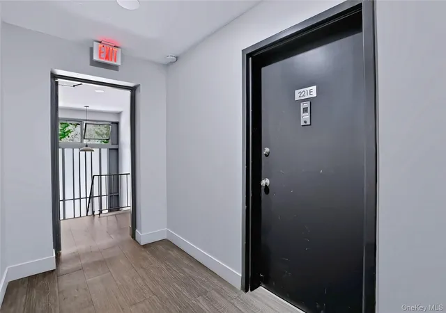 Listing Photo 4 - Condo for sale in building located at 221 Kearsing Pkwy, Ramapo, NY 10931 - Unit #E