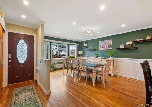 Photo 2 of Single family home for sale at 84 Cedar Dr, Oyster Bay, NY 11735 | MLS# 1043696 | Listing updated on 2026-09-06