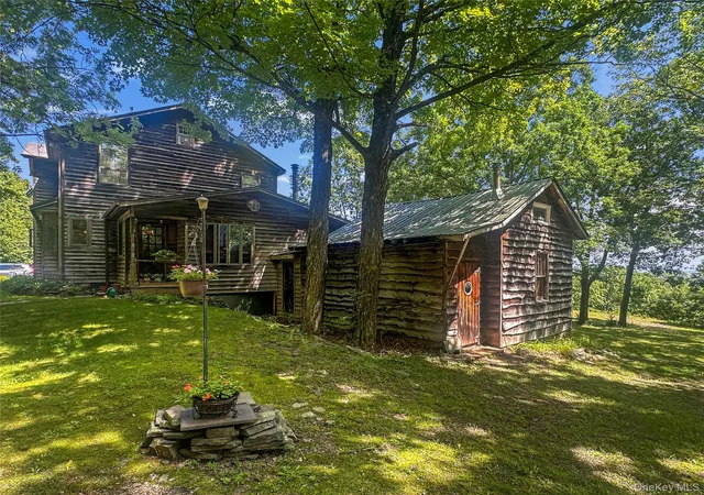 Photo 1 of Single family home for sale at 231 Manorville Rd, Saugerties, NY 12477 | MLS# 1043702 | Listing updated on 2026-09-03