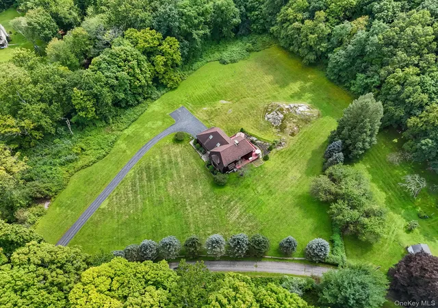 Photo 3 of Single family home for sale at 361 Route 22, Lewisboro, NY 10526 | MLS# 1043728 | Listing updated on 2026-10-03