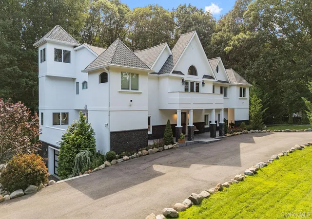 Photo 2 of Mansion for sale at 12 Seaside Dr, Brookhaven, NY 11777 | MLS# 1043759 | Listing updated on 2026-09-13