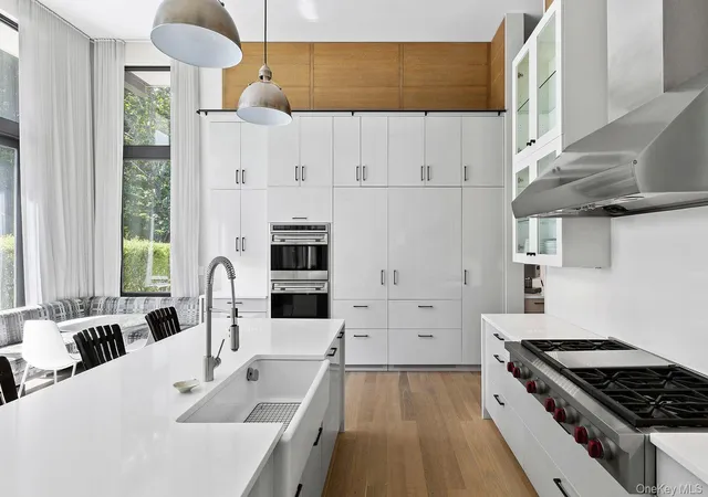 Photo 3 of Single family home for sale at 32 Neck Path, East Hampton, NY 11937 | MLS# 1043767 | Listing updated on 2026-09-02