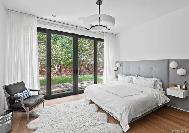 Photo 4 of Single family home for sale at 32 Neck Path, East Hampton, NY 11937 | MLS# 1043767 | Listing updated on 2026-09-02