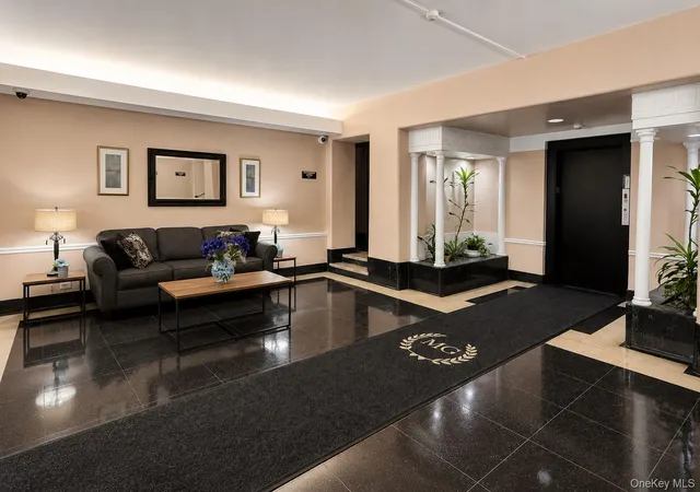Photo 3 of House for sale at 280 Collins Ave #3i, Mount Vernon, NY 10552 | MLS# 1043777 | Listing updated on 2026-09-27
