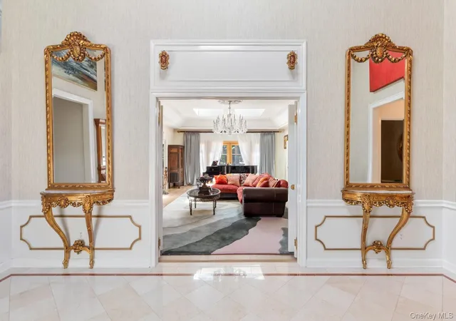 Photo 3 of Mansion for sale at 10 Laurel Woods Dr, Oyster Bay, NY 11771 | MLS# 1043804 | Listing updated on 2026-10-07