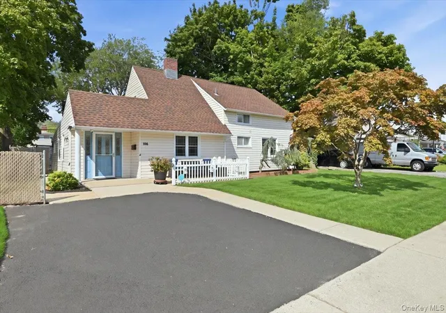 Photo 2 of Single family home for sale at 136 Tardy Ln S, Hempstead, NY 11793 | MLS# 1043815 | Listing updated on 2026-09-08