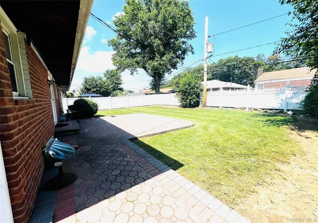 Photo 2 of Single family home for sale at 819 Dean Dr, Hempstead, NY 11510 | MLS# 1043901 | Listing updated on 2026-09-06