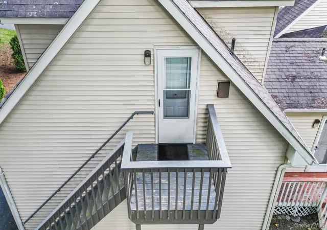 Photo 4 of House for sale at 67 Meadow Hl Rd, Newburgh (town), NY 12550 | MLS# 1043933 | Listing updated on 2026-09-29