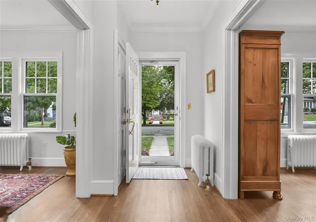 Photo 1 of Single family home for sale at 330 Carroll Ave, Mamaroneck, NY 10543 | MLS# 1043935 | Listing updated on 2026-10-06