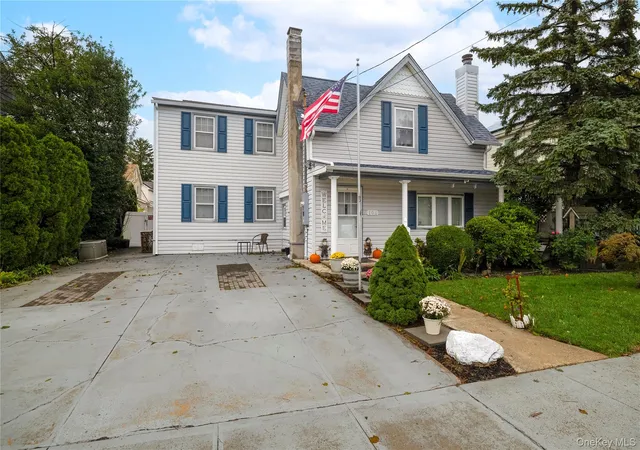 Photo 21 of Single family home for sale at 105 Wicks Ln, Hempstead, NY 11565 | MLS# 1044076 | Listing updated on 2026-10-08