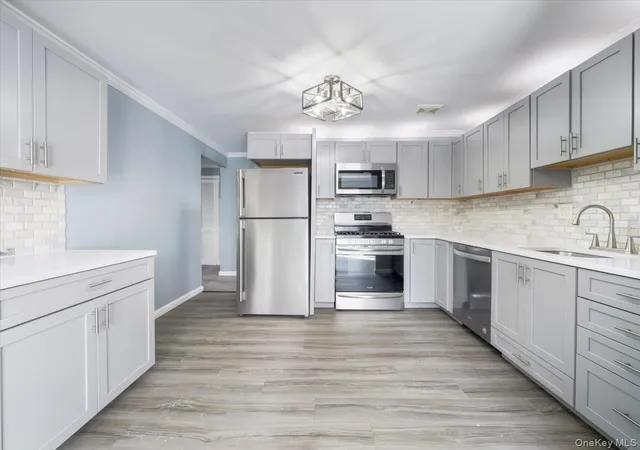 Listing Photo 2 - Condo for sale in building located at 202 Country Clb Ln, Haverstraw, NY 10970