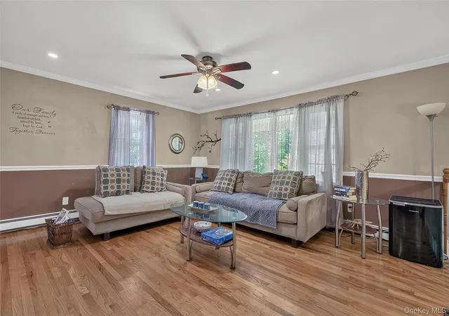 Photo 3 of Single family home for sale at 15 Oscawana Hts Rd, Putnam Valley, NY 10579 | MLS# 1044209 | Listing updated on 2026-09-14