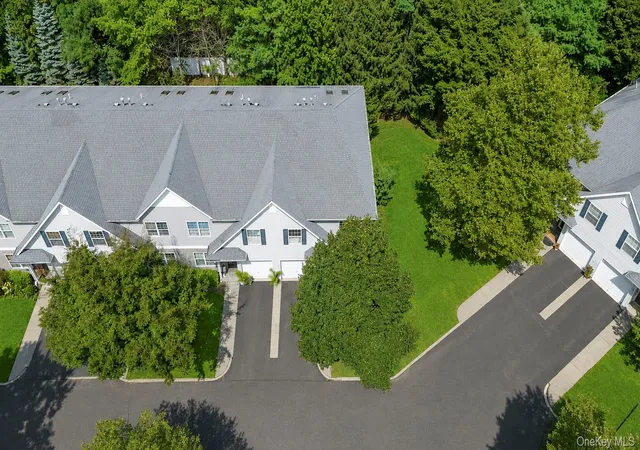 Photo 2 of Condo for sale at 327 Medea Way, Islip, NY 11722 | MLS# 1044221 | Listing updated on 2026-09-06