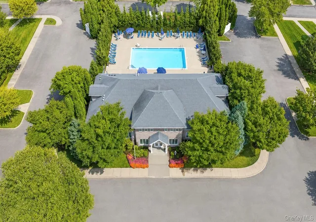 Listing Photo 2 - Condo for sale in building located at 327 Medea Wy, Islip, NY 11722