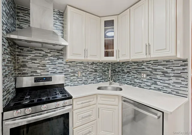 Photo 4 of House for sale at 50-21 39Th Pl #2E, New York, NY 11104 | MLS# 1044256 | Listing updated on 2026-10-05