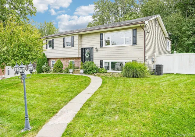 Photo 1 of Single family home for sale at 136 Orchid Dr, Orangetown, NY 10965 | MLS# 1044266 | Listing updated on 2026-10-04