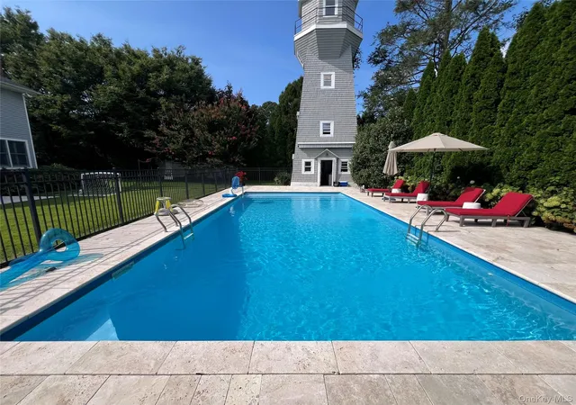 Photo 3 of Single family home for sale at 3 Wyona Ct, Huntington, NY 11743 | MLS# 1044269 | Listing updated on 2026-10-05