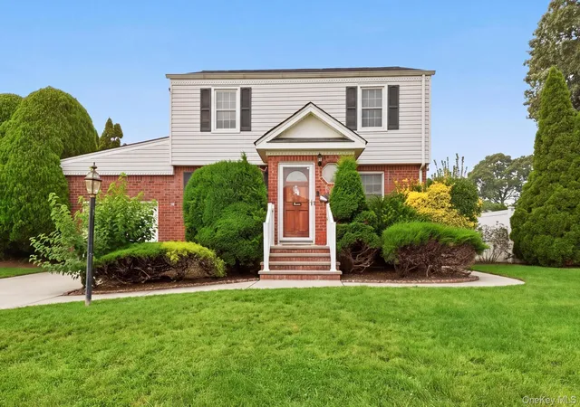 Photo 1 of Single family home for sale at 2262 1st Street, Hempstead, NY 11554 | MLS# 1044272 | Listing updated on 2026-09-05