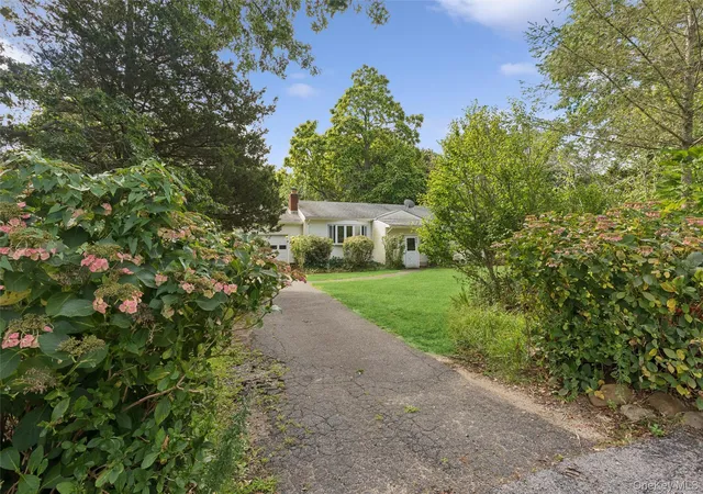 Photo 1 of Sale Pending at 650 Greenfields Ln, Southold, NY 11971 | MLS# 1044282 | Listing updated on 2026-09-24