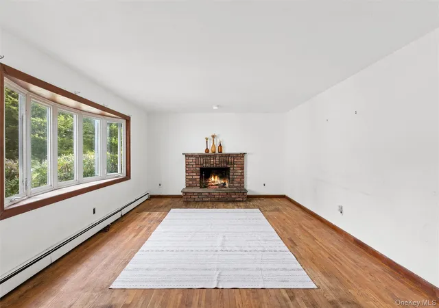 Photo 4 of Sale Pending at 650 Greenfields Ln, Southold, NY 11971 | MLS# 1044282 | Listing updated on 2026-09-24