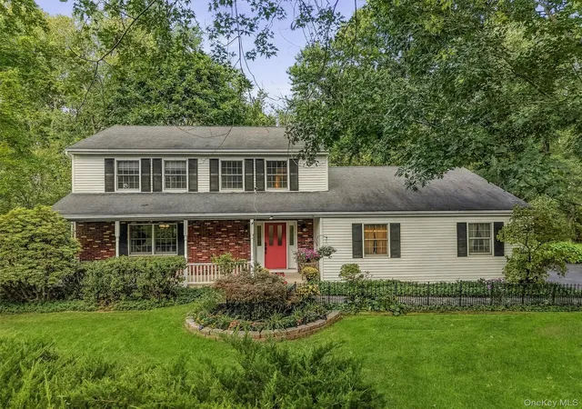 Single family home for sale at 5 Stormville Rd, East Fishkill, NY 12533 | MLS# 1044286 | Listing updated on 2026-10-09