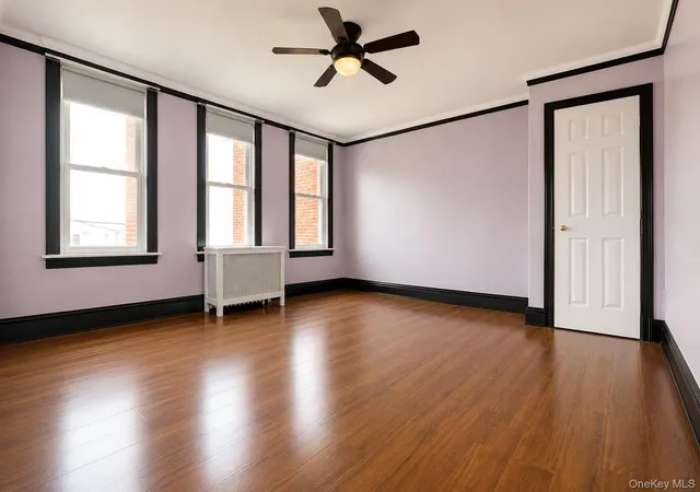 Photo 1 of Single family home for sale at 125 16 Hawtree Crk Rd, New York, NY 11420 | MLS# 1044292 | Listing updated on 2026-09-06