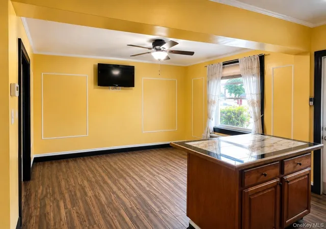 Photo 3 of Single family home for sale at 125 16 Hawtree Crk Rd, New York, NY 11420 | MLS# 1044292 | Listing updated on 2026-09-06
