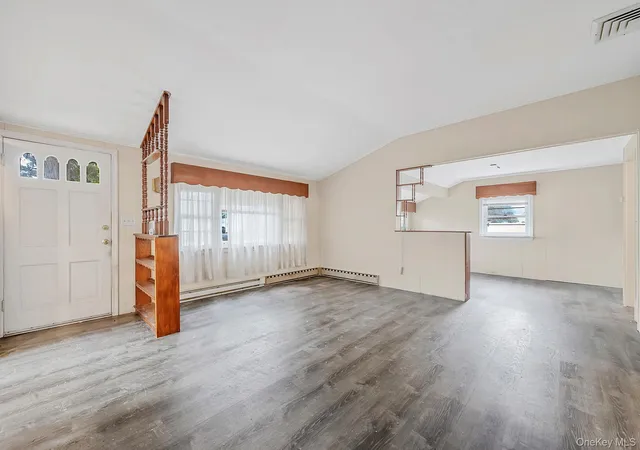 Photo 2 of Single family home for sale at 35 Gwendolyn Pl, Islip, NY 11730 | MLS# 1044297 | Listing updated on 2026-09-01