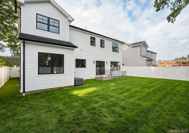 Photo 28 of Single family home for sale at 115 Jackson Ave, Oyster Bay, NY 11762 | MLS# 1044308 | Listing updated on 2026-09-02