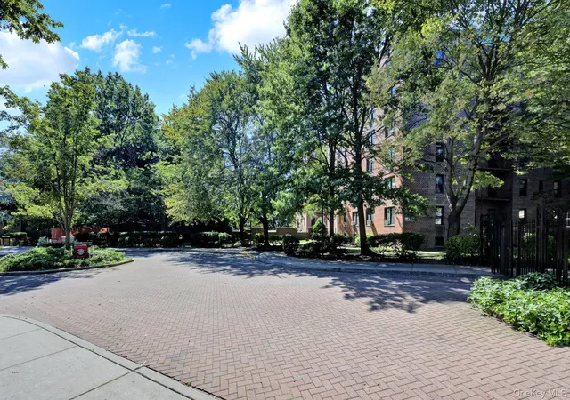 Photo 2 of House for sale at 150-10 71st Avenue #6H, New York, NY 11367 | MLS# 1044327 | Listing updated on 2026-09-29