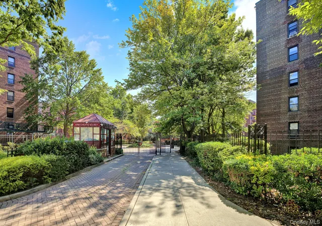 Photo 3 of House for sale at 150-10 71st Avenue #6H, New York, NY 11367 | MLS# 1044327 | Listing updated on 2026-09-29