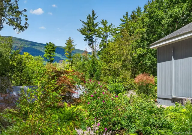 Photo 4 of Single family home for sale at 25 Terra Rd, Saugerties, NY 12477 | MLS# 1044338 | Listing updated on 2026-09-12