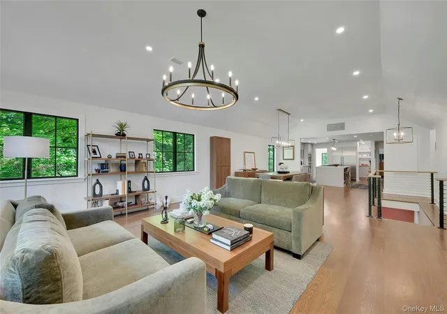 Photo 4 of Single family home for sale at 2 Banks Farm Rd, North Castle, NY 10506 | MLS# 1044367 | Listing updated on 2026-10-07