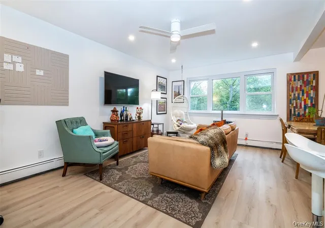 Listing Photo 2 - Condo for sale in building located at 673 Pelham Rd, New Rochelle, NY 10805 - Unit #E14