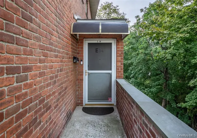 Listing Photo 5 - Condo for sale in building located at 673 Pelham Rd, New Rochelle, NY 10805 - Unit #E14
