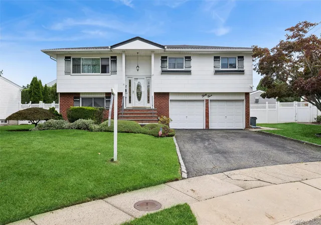 Single family home for sale at 33 Sherwood Dr, Oyster Bay, NY 11714 | MLS# 1044453
