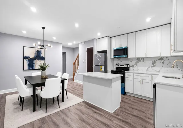 Photo 3 of Multi family home for sale at 806 E 227th Street, New York, NY 10466 | MLS# 1044457 | Listing updated on 2026-10-08