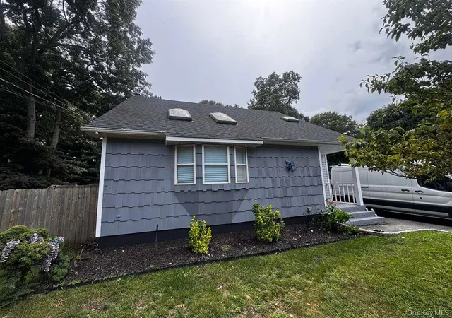 Photo 1 of Single family home for sale at 42 Breston Dr W, Brookhaven, NY 11967 | MLS# 1044478 | Listing updated on 2026-10-07