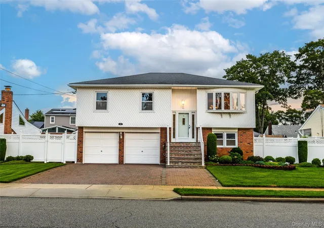 Photo 1 of Single family home for sale at 93 Toronto Ave, Oyster Bay, NY 11758 | MLS# 1044539 | Listing updated on 2026-09-04