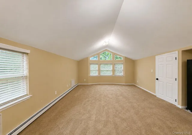 Listing Photo 4 - Condo for sale in building located at 2357 Demeyer St, New York, NY 10469