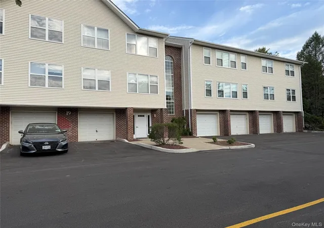 Listing Photo 1 - Condo for sale in building located at 18 Deer Ct Dr, Middletown, NY 10940
