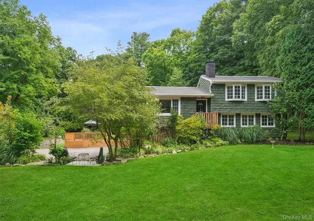 Photo 1 of Single family home for sale at 212 Old Albany Post Rd, Philipstown, NY 10524 | MLS# 1044682 | Listing updated on 2026-09-30