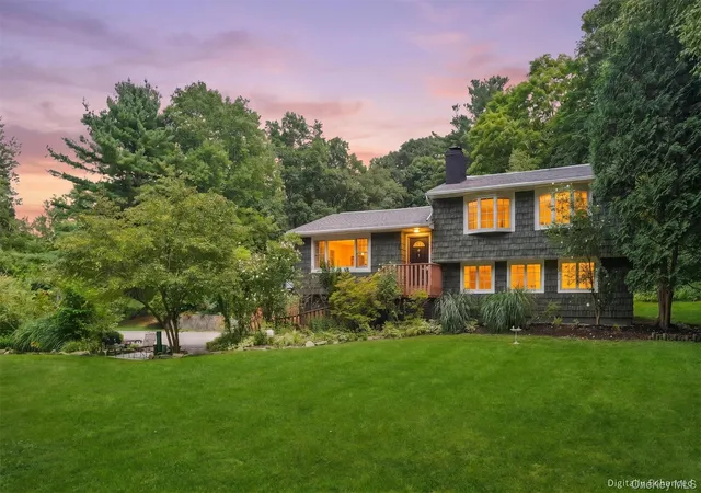 Photo 3 of Single family home for sale at 212 Old Albany Post Rd, Philipstown, NY 10524 | MLS# 1044682 | Listing updated on 2026-09-30